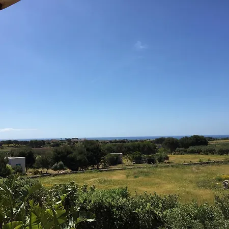 Holiday home Favonio